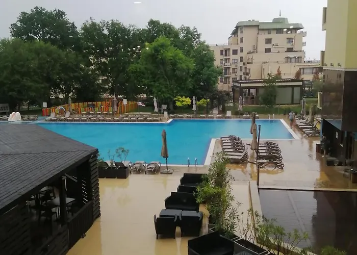 Aparthotel Golden Line Private