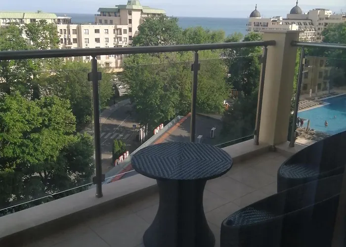 Aparthotel Golden Line Private