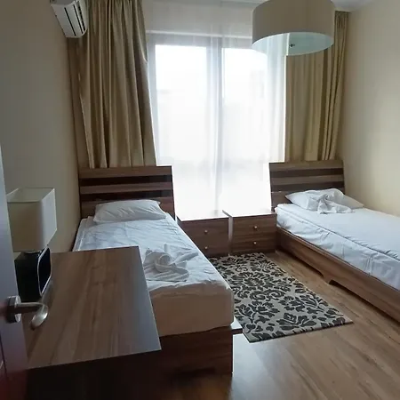 Golden Line Private Aparthotel 4*