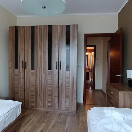 Golden Line Private Golden Sands