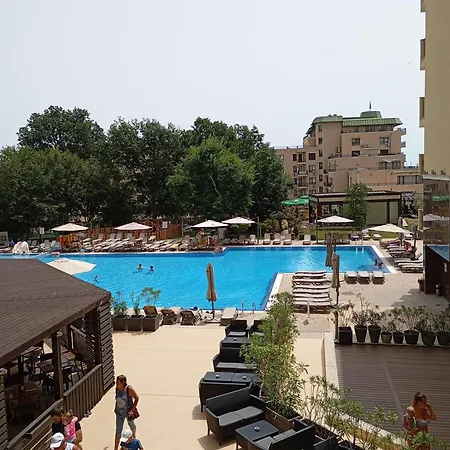 Golden Line Private 4*