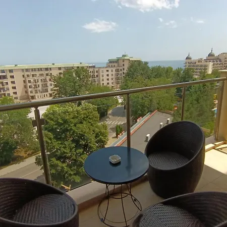 Golden Line Private 4*