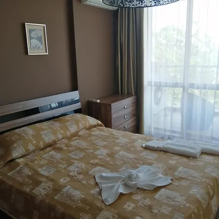 Golden Line Private 4*