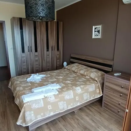 Golden Line Private Golden Sands