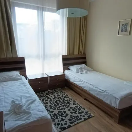 Golden Line Private Aparthotel 4*