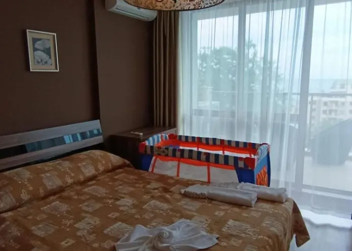 Golden Line Private Aparthotel