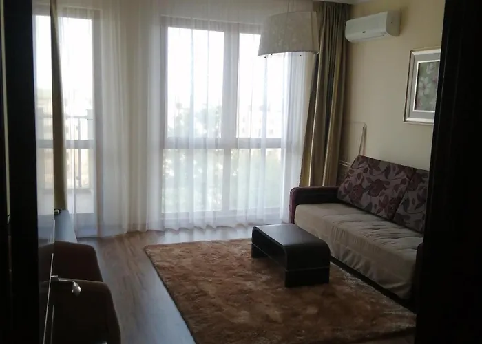 Golden Line Private Aparthotel 4*